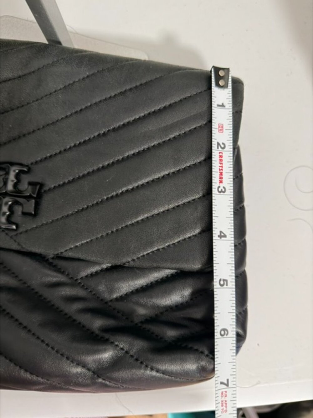 TORY BURCH - KIRA CHVRON CONVERTIBLE SHOULDER BAG in Black - Picture 12 of 12